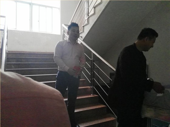 匯源塑膠-員工領(lǐng)獎(jiǎng)