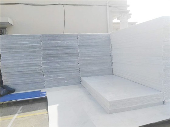 外貿(mào)中空板出貨2